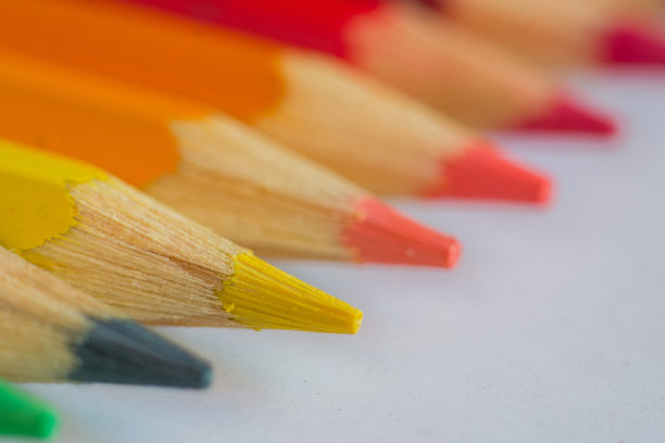 彩色铅笔组特写。有选择性的重点图片下载