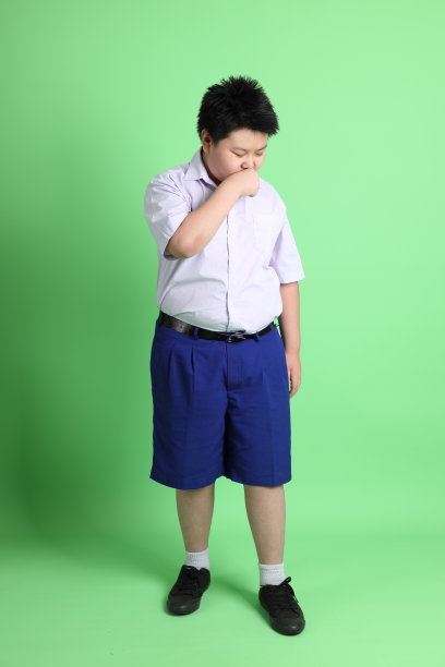 学生穿制服图片下载