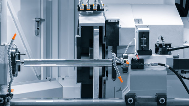 工业金属加工铣刀切削图片下载