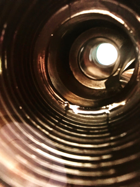 隧道在金属图片下载