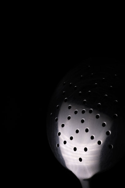 黑色背景的金属过滤器图片下载