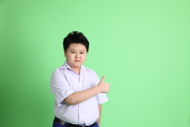 学生穿制服图片下载