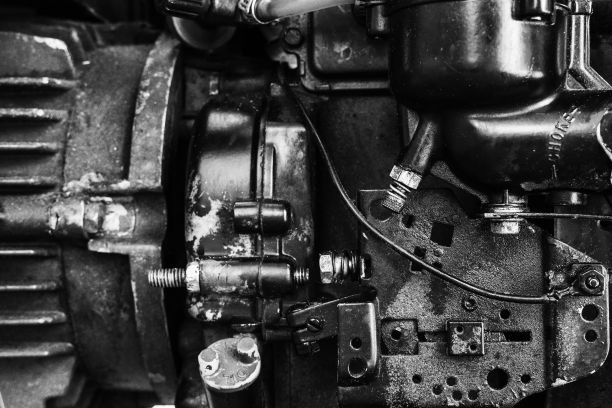 引擎的灰度特写图片下载