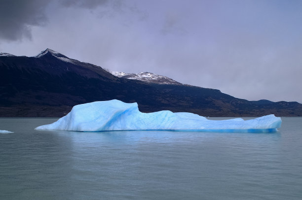 阿根廷湖图片下载
