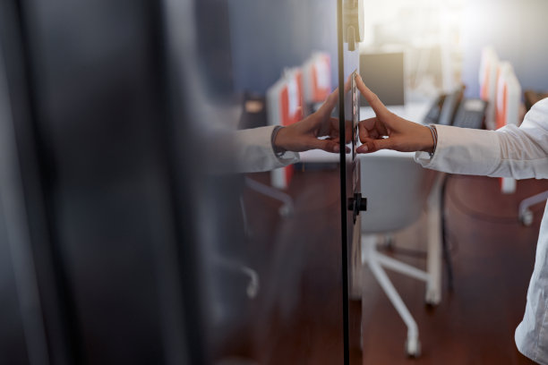 近手扫描指纹电子数字门锁安全系统图片下载