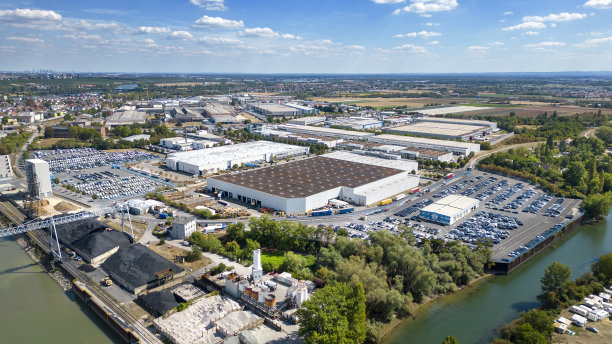 工业区、大型厂房、集散地鸟瞰图图片下载