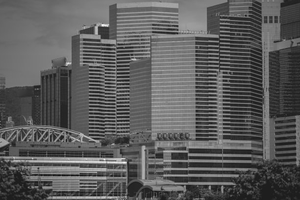 香港商业大厦特写;黑白两色图片下载