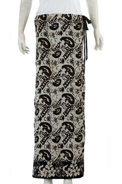 妇女长裙上的蜡染图案图片下载