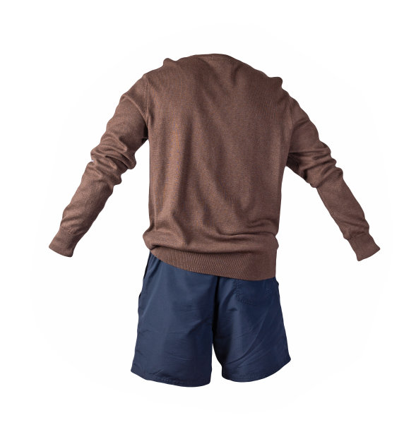 针织毛衣和短裤孤立在白色背景。每天穿的衣服图片下载