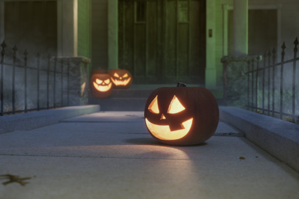 万圣节鬼屋与南瓜图片下载
