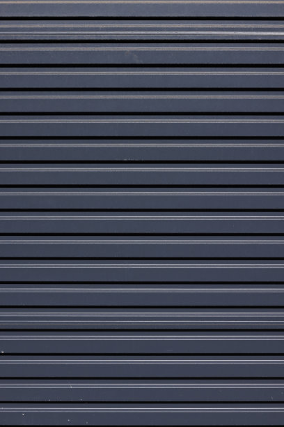 旧金属车库门的一部分图片下载