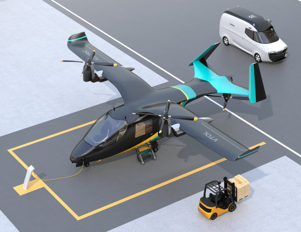 电动垂直起降货运飞机在港口充电图片下载