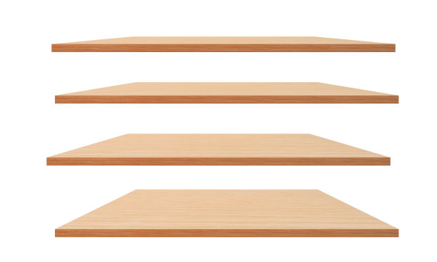 四个白色背景的木制架子将物品分开。用于产品展示蒙太奇。图片下载