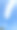 云彩在蓝天上以感叹号的形式出现。夏天的天气。图片下载
