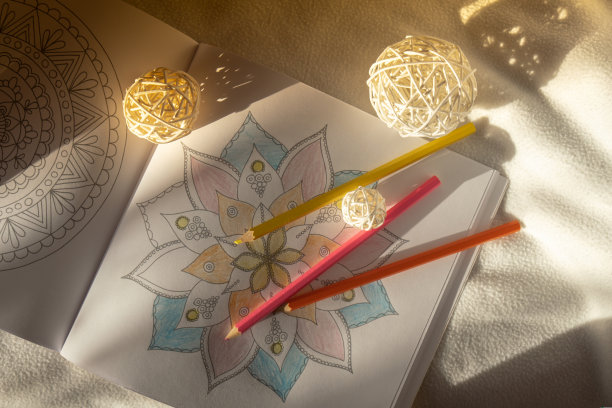 曼荼罗抗压力页面，以对抗压力。放松，爱好，心理健康和艺术治疗。涂色页面的冥想过程。艺术的自我表达图片下载