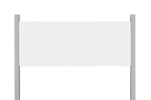 白色金属路牌招牌，孤立的空白空路边辅助招牌，矩形复制空间，大型横矩形金属警示招牌灰色立柱背景图片下载