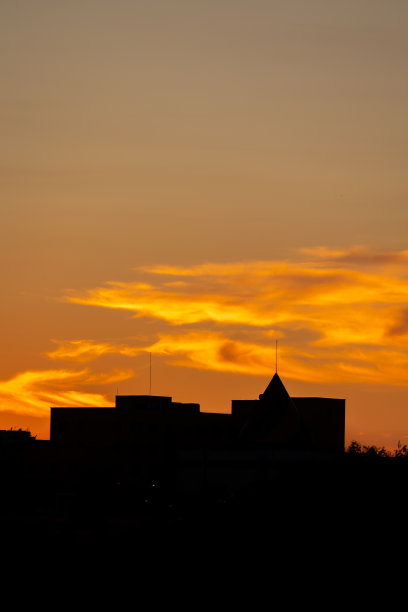 西班牙马德里卡拉班歇尔附近的黎明图片下载