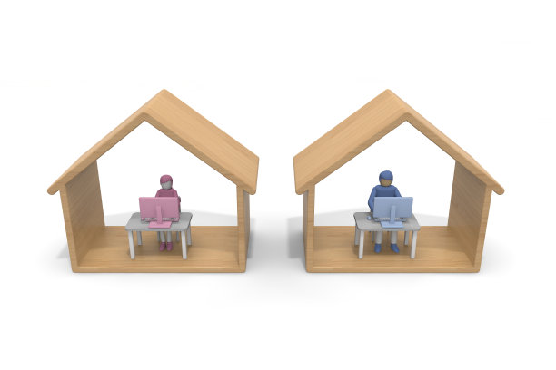 男人和女人一起工作。木头房子。简单的住房。用电脑工作。自由的工作方式。挣的钱在家里图片下载