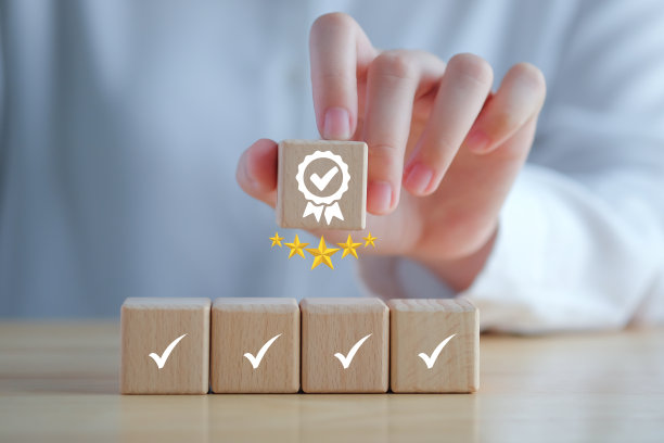 商家手握顶级服务标志，以五星质量保证、标准保证、ISO认证、标准化理念、广告产品和服务质量承诺。图片下载