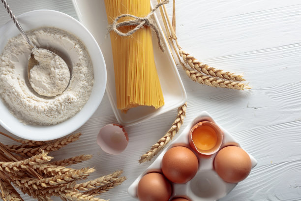 意大利面和配料。图片下载