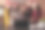 多民族的人们在圣诞节期间工作图片下载