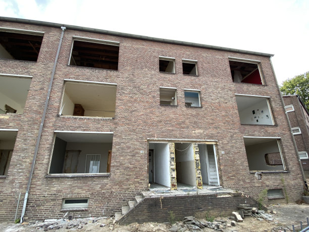 即将被拆除的公寓楼图片下载