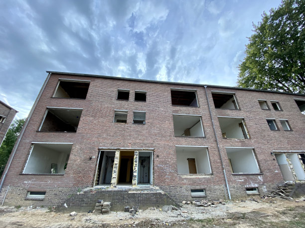 即将被拆除的公寓楼图片下载