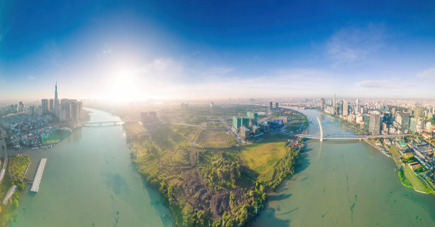 胡志明市的天际线和摩天大楼的空中全景图西贡河，市中心的商业中心。早上的观点。远处是地标81号摩天大楼图片下载