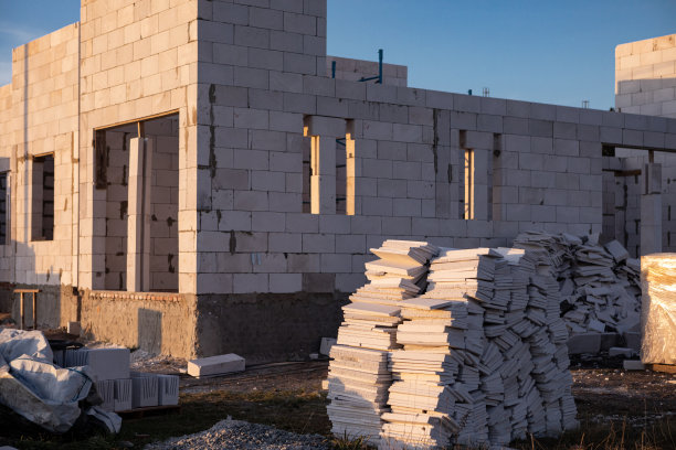 住宅房屋建造中使用的不同材料和产品图片下载