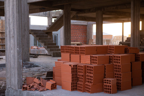 住宅房屋建造中使用的不同材料和产品图片下载