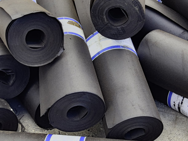 屋顶的论文图片下载