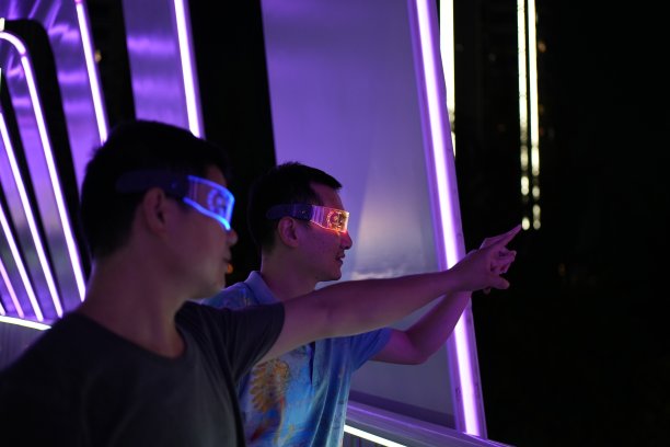 Metacosmic智能眼镜图片下载