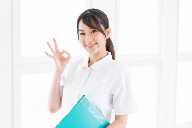 迷人的亚洲护士的微笑图片下载