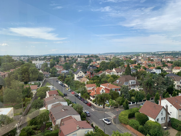 巴黎北部的美丽景色。图片下载