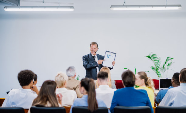 会议的电影图像。图片下载