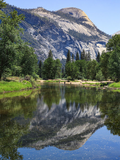 穹顶的反射图片下载