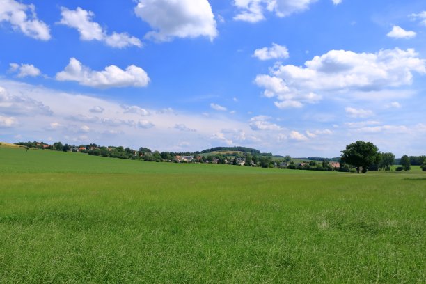 萨克森州德累斯顿附近的乡村景观图片下载