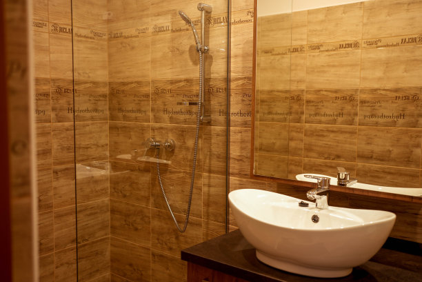 现代木纹浴图片下载