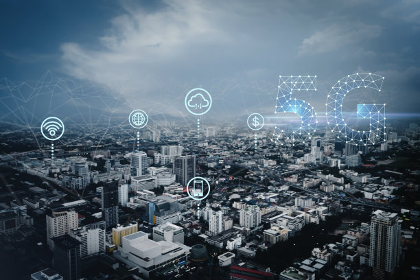 智慧城市连接着通信和互联网。未来5G无线数字连接和物联网概念图片下载