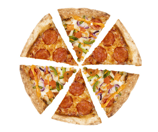 美味的披萨孤立在白色背景。切片披萨俯视图。图片下载