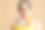 在米色背景上孤立的快乐现代女性肖像图片下载