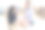 男性室内设计师与女性客户拿着厨房橱柜手柄配置，为他们的家庭室内装饰做出选择。图片下载