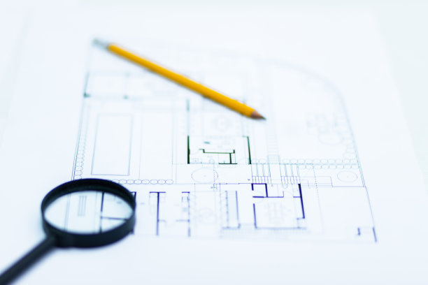 特写照片的纸和铅笔在办公室。图片下载
