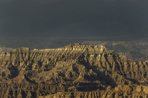 阿里地区札达县土林地貌图片下载