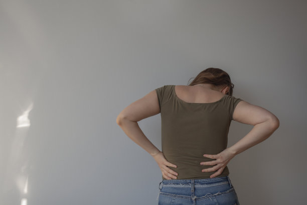 一名妇女肾脏有问题。图片下载