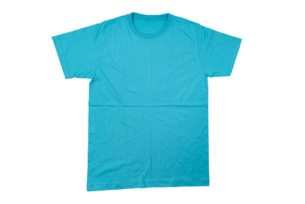 蓝色t恤隔离在白色背景上。图片下载