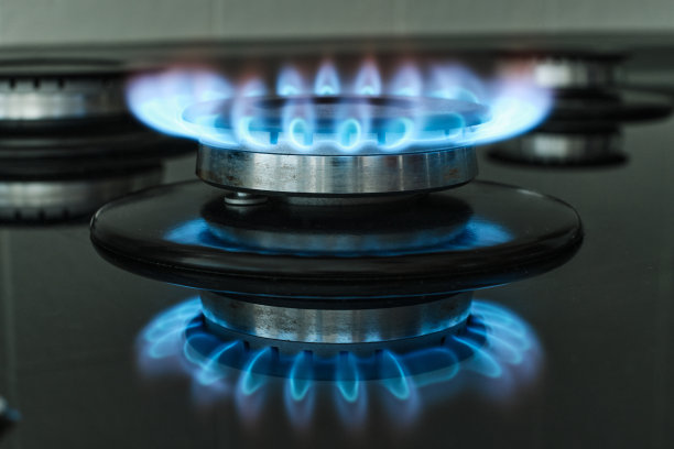 西班牙私人住宅的燃气火焰图片下载