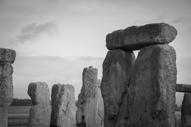英国巨石阵考古群中的石头图片下载