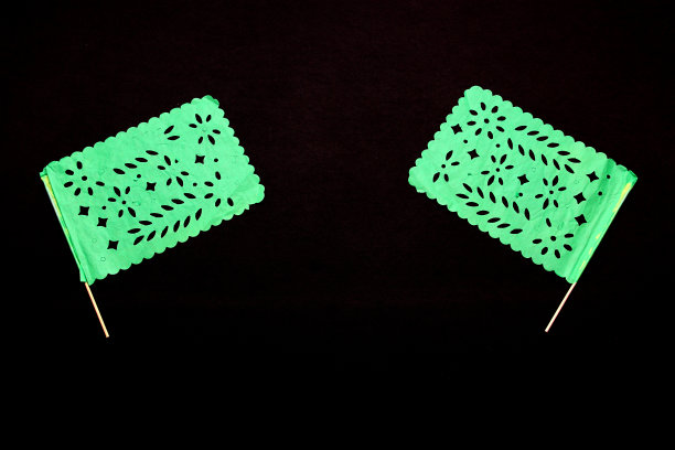 墨西哥党绿色锦旗手工剪纸像墨西哥的国旗庆祝国家节日独立，革命Día de Muertos图片下载