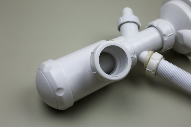 浴室用的白色塑料虹吸管图片下载